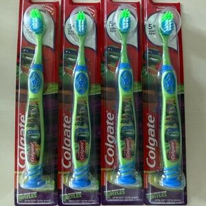 Colgate Kids Toothbrush 5+ extra soft, bristle teenage ninja mutant Turtles qty4